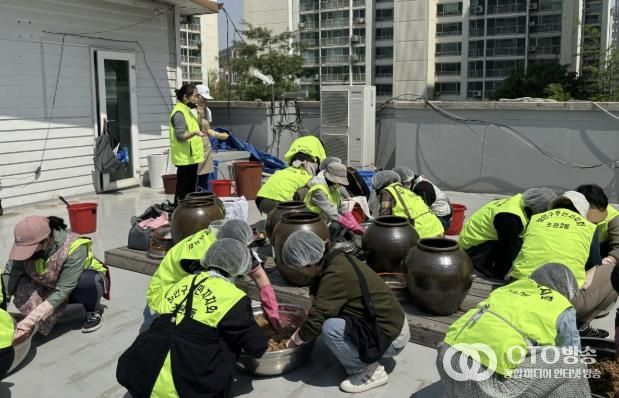 수원시 장안구 조원2동, 전통 장 가르기 체험 진행
