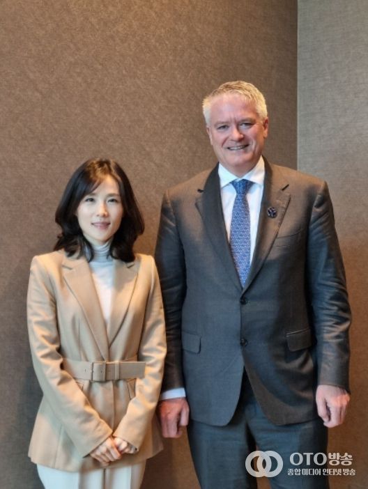 김진아 외교부 제2차관과 마티아스 콜먼(Mathias Cormann) 경제협력개발기구(OECD) 사무총장