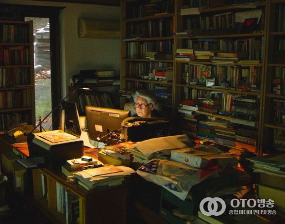 기이한 생각의 바다에서