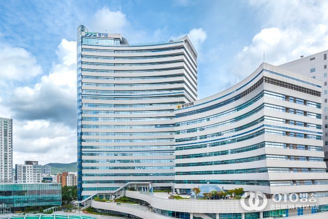 경기도가 민선 8기 3년 차 대표 정책을 뽑기 위해 오는 15일부터 온라인 투표를 진행한다.