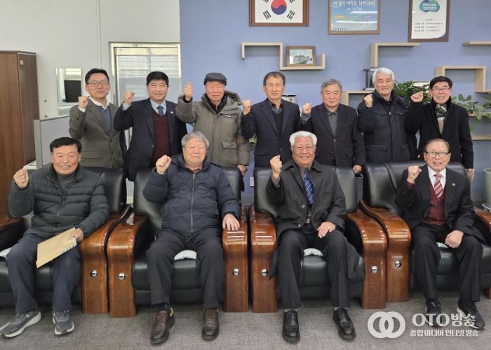 화성특례시가 14일 동부권 경로당 분회장 및 노인대학 학장과 간담회를 개최했다