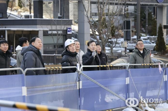 김성제 의왕시장, 의왕푸른초·백운호수중학교 개교 준비 현장 점검