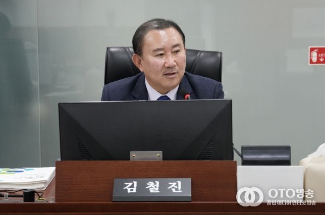 김철진 의원, 전통제조업 AI전환부터 청소년 AI정책까지 종합 점검