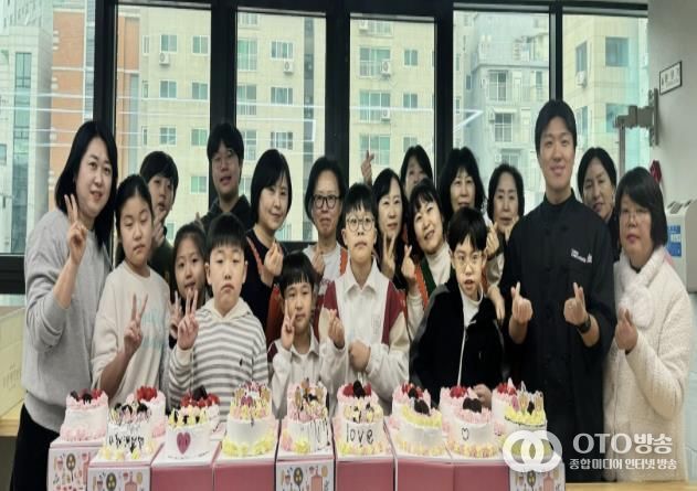 수원시 팔달구 매산동 새마을문고회, 주민들과 함께하는 '달콤한 케이크 만들기' 특강 열어