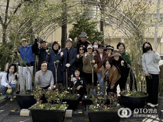 수원시 팔달구 우만2동, 장미마을 가드닝 교육 성료